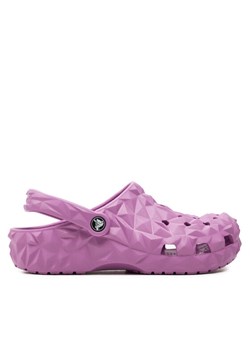 Klapki Crocs Classic Geometric Clog 209563 Różowy - id: 0000304218187 - marki Crocs - 181322053 Klapki Crocs Classic Geometric Clog 209563 Różowy ze sklepu eobuwie.pl w kategorii Klapki damskie - zdjęcie 181322053