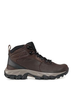 Trekkingi Columbia Newton Ridge Plus II Waterproof BM3970 Brązowy ze sklepu eobuwie.pl w kategorii Buty trekkingowe męskie - zdjęcie 181323910