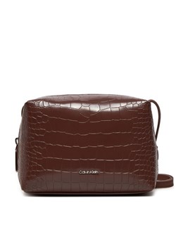 Torebka Calvin Klein K60K612452 Brązowy ze sklepu eobuwie.pl w kategorii Listonoszki - zdjęcie 181328354