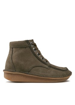 Botki Clarks Funny Cedar 261738864 Khaki ze sklepu eobuwie.pl w kategorii Botki - zdjęcie 181338293