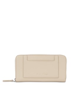 Portfel damski Calvin Klein Ck Set Zip Around Large K60K611089 Beżowy ze sklepu eobuwie.pl w kategorii Portfele damskie - zdjęcie 181806104