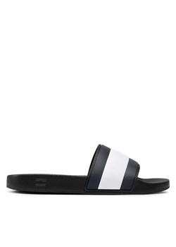 Tommy Hilfiger Klapki Rubber Th Flag Pool Slide FM0FM04263 Czarny ze sklepu MODIVO w kategorii Klapki męskie - zdjęcie 181887753