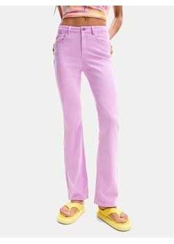 Desigual Jeansy Creta 24SWDD19 Różowy Flare Fit ze sklepu MODIVO w kategorii Jeansy damskie - zdjęcie 181893204