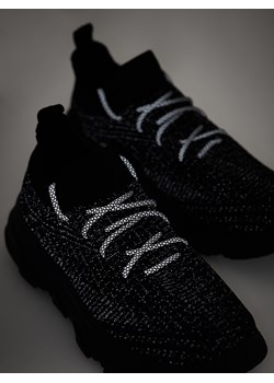 Reserved - Sportowe sneakersy - czarny ze sklepu Reserved w kategorii Buty sportowe męskie - zdjęcie 181913403