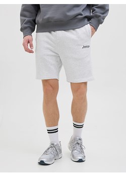 Jack &amp; Jones Szorty dresowe &quot;Gordon&quot; w kolorze białym ze sklepu Limango Polska w kategorii Spodenki męskie - zdjęcie 181936484