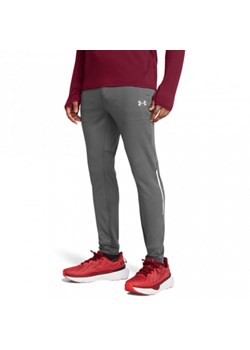 Męskie spodnie treningowe Under Armour UA Vanish Cw Fitted Pant - szare ze sklepu Sportstylestory.com w kategorii Spodnie męskie - zdjęcie 181943612