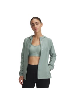 Damska kurtka do biegania Under Armour UA OutRun the Storm Jacket - zielona ze sklepu Sportstylestory.com w kategorii Kurtki damskie - zdjęcie 181944094