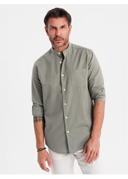 Męska koszula lniana ze stójką i kieszenią REGULAR FIT – khaki V6 OM-SHCS-0161 ze sklepu ombre w kategorii Koszule męskie - zdjęcie 181946310