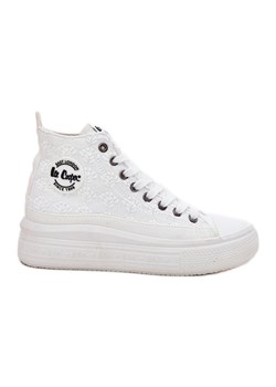 Trampki Damskie Na Platformie Lee Cooper LCW-25-44-3209L Biale białe ze sklepu ButyModne.pl w kategorii Trampki damskie - zdjęcie 181955900