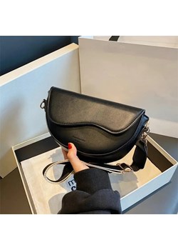 Mała torba crossbody z szerokim paskiem - Czarny ze sklepu Intimica.pl w kategorii Listonoszki - zdjęcie 181960124