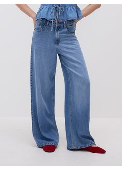 Reserved - Jeansy wide leg z lyocellu - niebieski ze sklepu Reserved w kategorii Jeansy damskie - zdjęcie 181967374