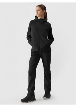Damska kurtka softshell membrana 5000 4F 4FWAW24TSOFF285 - czarna ze sklepu Sportstylestory.com w kategorii Kurtki damskie - zdjęcie 181970594