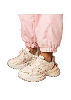 Beżowe sneakersy sportowe na grubej podeszwie beżowy ze sklepu ButyModne.pl w kategorii Buty sportowe damskie - zdjęcie 181984781