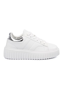 Shelvt Białe sneakersy ze srebrnymi wstawkami ze sklepu ButyModne.pl w kategorii Buty sportowe damskie - zdjęcie 181985200