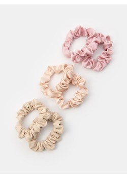 Sinsay - Scrunchie 6 pack - wielobarwny ze sklepu Sinsay w kategorii Gumki do włosów - zdjęcie 181998663