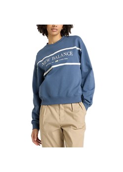 Bluza New Balance WT51923VTI - niebieska ze sklepu streetstyle24.pl w kategorii Bluzy damskie - zdjęcie 182000253