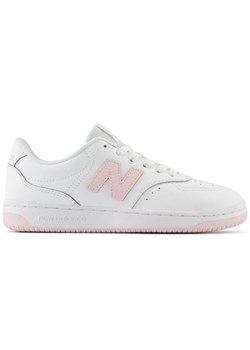 Buty New Balance BBW80PNK białe ze sklepu ButyModne.pl w kategorii Buty sportowe damskie - zdjęcie 182004420