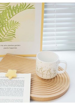 Sinsay - Porcelanowy kubek z delikatnym motywem roślinnym - różowy ze sklepu Sinsay w kategorii Kubki - zdjęcie 182012863