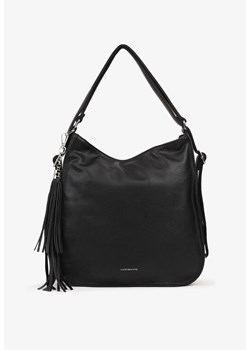 Czarna Torebka na Ramię z Brelokiem z Frędzlami Helkio ze sklepu born2be.pl w kategorii Torby Shopper bag - zdjęcie 182013120