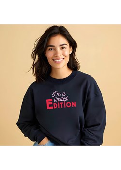 WOOOP Bluza &quot;I´m a limited edition&quot; w kolorze granatowym ze sklepu Limango Polska w kategorii Bluzy damskie - zdjęcie 182018563