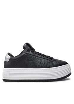 Sneakersy Calvin Klein Jeans Bold Flatf Low Mix Ohb YW0YW01632 Czarny ze sklepu eobuwie.pl w kategorii Buty sportowe damskie - zdjęcie 182024770