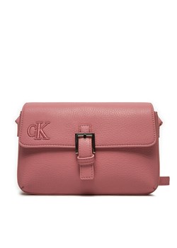 Torebka Calvin Klein Jeans IU0IU00689 Różowy ze sklepu eobuwie.pl w kategorii Listonoszki - zdjęcie 182029694
