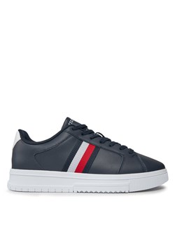 Sneakersy Tommy Hilfiger Supercup Lth Stripes Ess FM0FM04895 Granatowy ze sklepu eobuwie.pl w kategorii Trampki męskie - zdjęcie 182031132