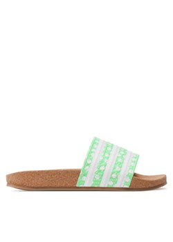 Klapki adidas adilette w GX9484 Zielony ze sklepu eobuwie.pl w kategorii Klapki damskie - zdjęcie 182033040