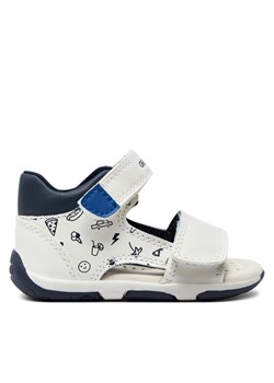 Sandały Geox B Sandal Tapuz Boy B450XB 000BC C0293 Biały ze sklepu eobuwie.pl w kategorii Sandały dziecięce - zdjęcie 182038742