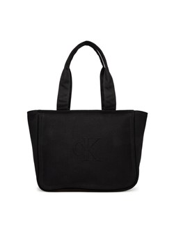 Torebka Calvin Klein Jeans Summer Canvas Tote LV04K3098G Czarny ze sklepu eobuwie.pl w kategorii Torby Shopper bag - zdjęcie 182040463