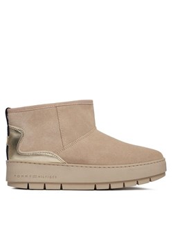 Śniegowce Tommy Hilfiger Metallic Suede Snowboot FW0FW07850 Beżowy ze sklepu eobuwie.pl w kategorii Śniegowce damskie - zdjęcie 182042523