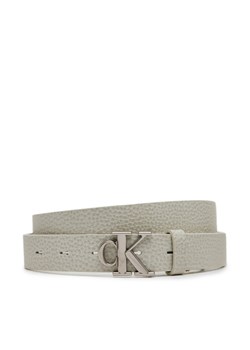 Pasek Damski Calvin Klein Jeans Monogram Placque Buckle 25Mm LV04K7003G Biały ze sklepu eobuwie.pl w kategorii Paski damskie - zdjęcie 182042751