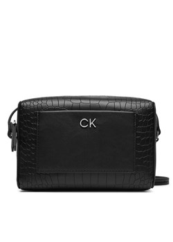 Torebka Calvin Klein Ck Daily Camera Bag_Croco K60K612140 Czarny ze sklepu eobuwie.pl w kategorii Listonoszki - zdjęcie 182047764