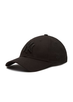 Czapka z daszkiem New Era Essential 940 12122742 Czarny ze sklepu eobuwie.pl w kategorii Czapki z daszkiem damskie - zdjęcie 182051163