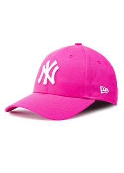 Czapka z daszkiem New Era Fashion Ess 940 Ney 11157578 Różowy ze sklepu eobuwie.pl w kategorii Czapki z daszkiem damskie - zdjęcie 182054933