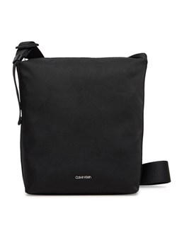 Saszetka Calvin Klein Ck Ease Hobo S K50K512965 Czarny - id: 8721107413211 - marki Calvin Klein - 182058251 Saszetka Calvin Klein Ck Ease Hobo S K50K512965 Czarny ze sklepu eobuwie.pl w kategorii Torby męskie - zdjęcie 182058251