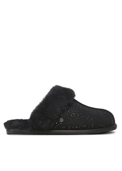 Kapcie Ugg W Scuffette II Metellic Spots 1137530 Czarny ze sklepu eobuwie.pl w kategorii Kapcie damskie - zdjęcie 182059000