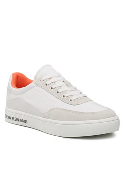 Sneakersy Calvin Klein Jeans Classic Cupsole Su Softny YM0YM00669 Biały ze sklepu eobuwie.pl w kategorii Buty sportowe męskie - zdjęcie 182059111