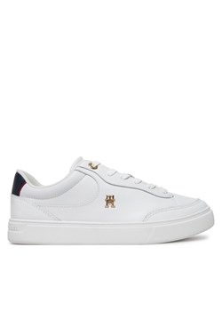 Sneakersy Tommy Hilfiger Essential Chic Court Sneaker FW0FW08579 Biały ze sklepu eobuwie.pl w kategorii Buty sportowe damskie - zdjęcie 182061073