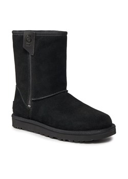 Śniegowce Ugg W Classic Short Bailey Zip 1144043 Czarny ze sklepu eobuwie.pl w kategorii Śniegowce damskie - zdjęcie 182062491