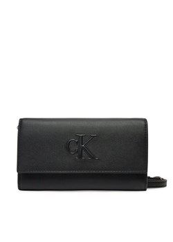 Torebka Calvin Klein Jeans LV04K1006G Czarny ze sklepu eobuwie.pl w kategorii Listonoszki - zdjęcie 182071112