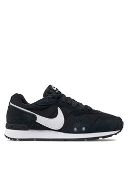 Sneakersy Nike Venture Runner CK2948 001 Czarny ze sklepu eobuwie.pl w kategorii Buty sportowe damskie - zdjęcie 182077432