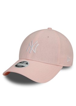 Czapka z daszkiem New Era Wmns Mlb Linen 940 Nyy 60503462 Różowy ze sklepu eobuwie.pl w kategorii Czapki z daszkiem damskie - zdjęcie 182077440