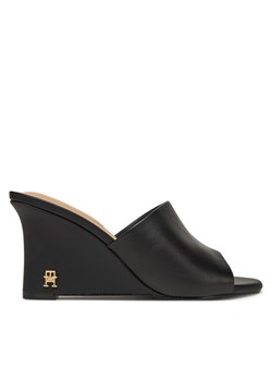 Klapki Tommy Hilfiger Leather Wedge Mule FW0FW08418 Czarny - id: 0000305160102 - marki Tommy Hilfiger - 182078480 Klapki Tommy Hilfiger Leather Wedge Mule FW0FW08418 Czarny ze sklepu eobuwie.pl w kategorii Klapki damskie - zdjęcie 182078480