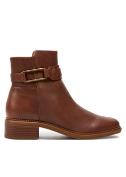 Botki Clarks Maye Bella 26179643 Brązowy ze sklepu eobuwie.pl w kategorii Botki - zdjęcie 182079931