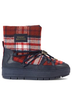Śniegowce Tommy Hilfiger Tartan Snowboot FW0FW07612 Niebieski ze sklepu eobuwie.pl w kategorii Śniegowce damskie - zdjęcie 182085263