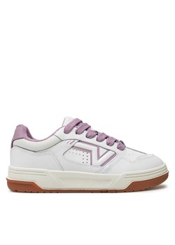 Sneakersy Vans Upland VN000D1HPRP1 Biały ze sklepu eobuwie.pl w kategorii Buty sportowe damskie - zdjęcie 182086193
