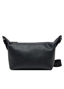 Torebka Calvin Klein Jeans Ultralight Shoulder Bag LV04K3131G Czarny ze sklepu eobuwie.pl w kategorii Listonoszki - zdjęcie 182087650