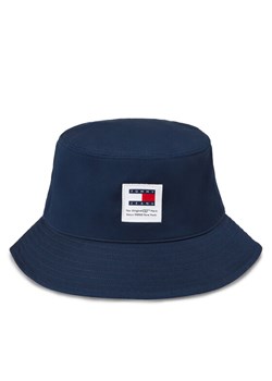 Kapelusz Tommy Jeans Tjm Modern Patch Bucket Hat AM0AM12018 Granatowy ze sklepu eobuwie.pl w kategorii Kapelusze męskie - zdjęcie 182092771