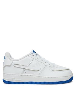 Sneakersy Nike Af1/1 (GS) DB4545 105 Biały ze sklepu eobuwie.pl w kategorii Buty sportowe damskie - zdjęcie 182095843